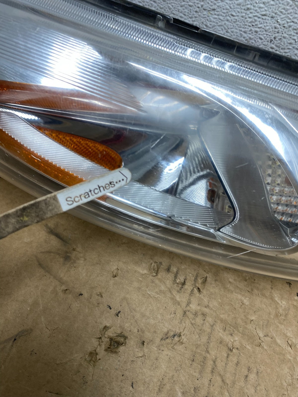 2011-2014 Nissan Juke Turn Signal Headlight Left Driver LH Halogen AF7980 DW3