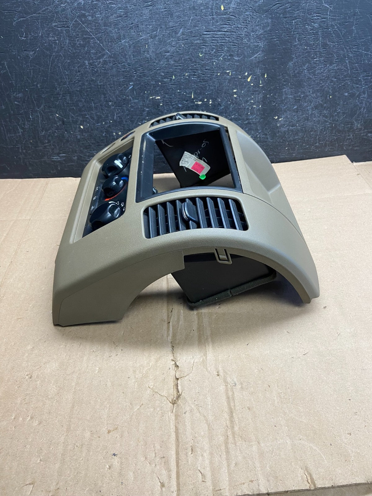 2005-2008 Nissan Pathfinder Radio A/C Heat Temperature Climate Control AI6054 DG2