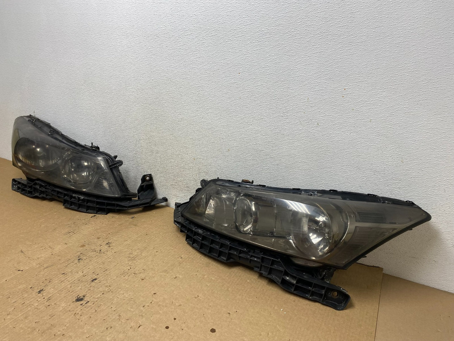 2008 to 2012 Honda Accord Sedan Left+Right Set Halogen Headlights AG2379 DW1