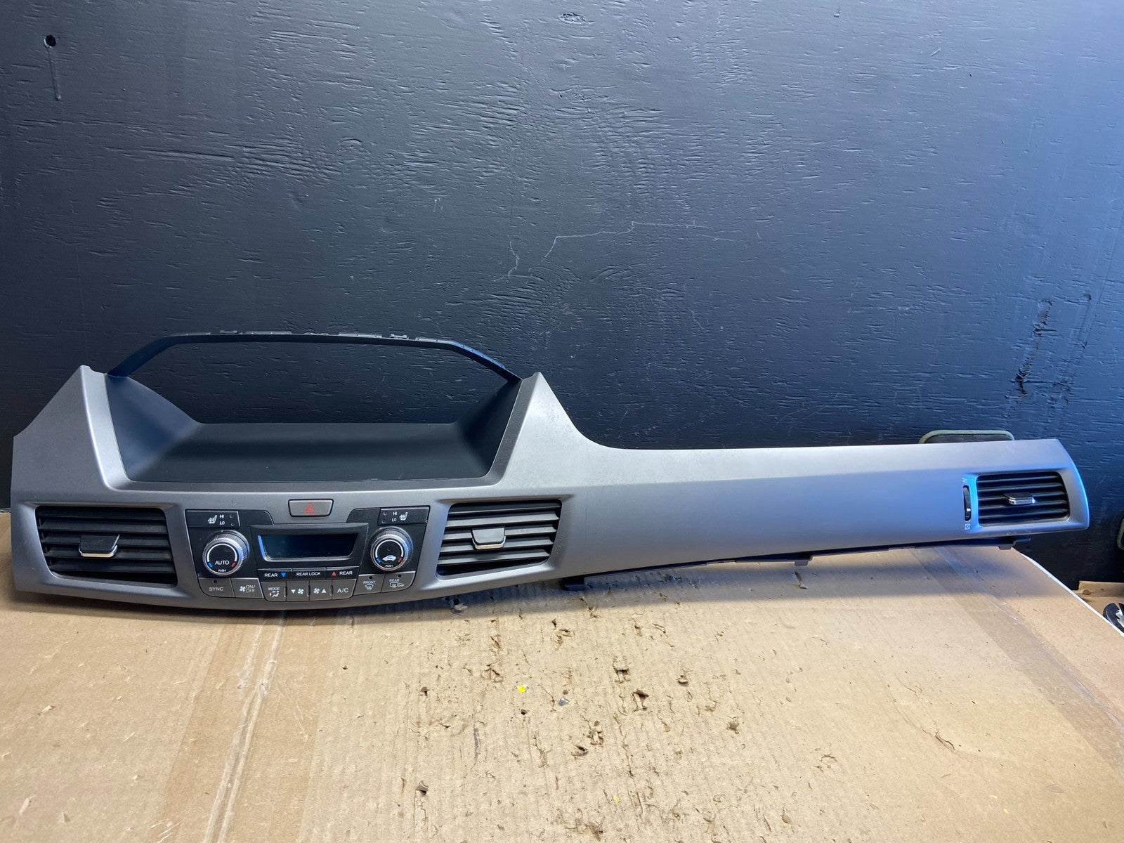 2011-2013 Honda Odyssey Dash Climate Control A/C Display Trim Bezel ab5726 DG0