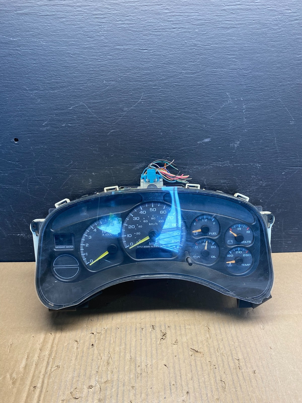 1999 to 2002 Chevrolet Silverado Sierra Cluster Gauge Speedometer ECM AD17490