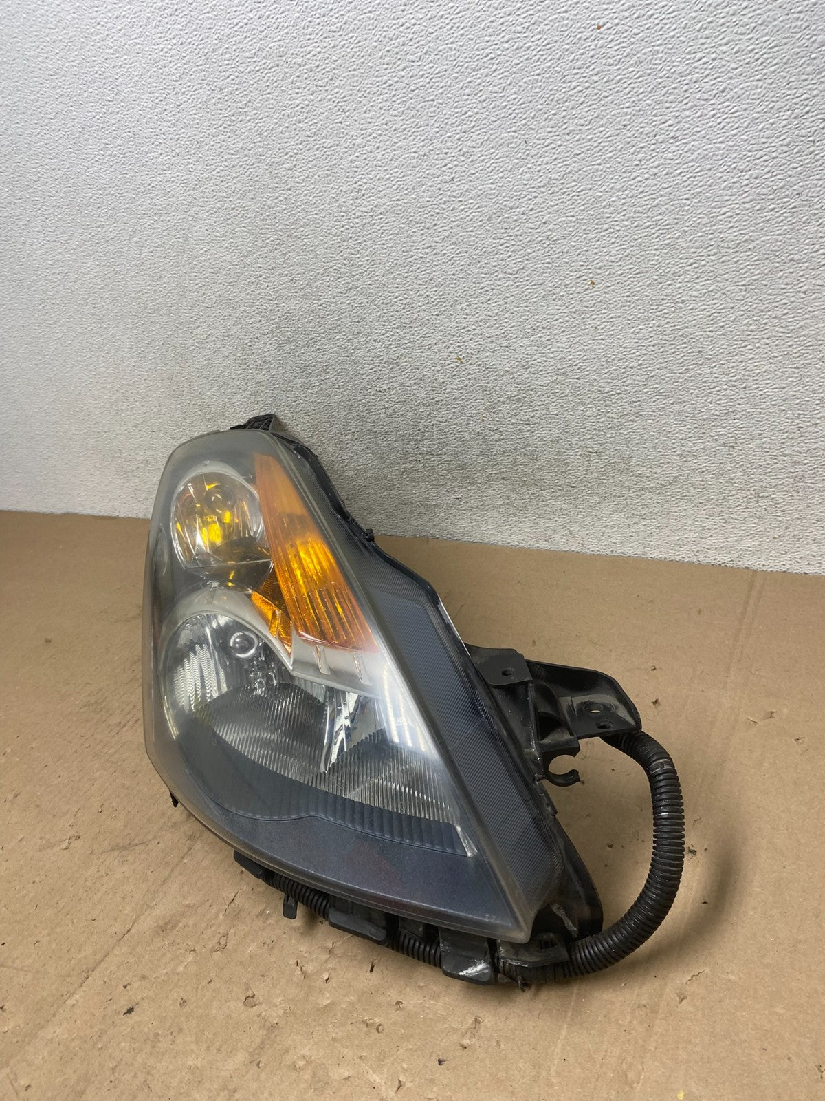 Sedan 2007 to 2009 Nissan Altima Right Passenger Halogen Headlight AG4766 DW1