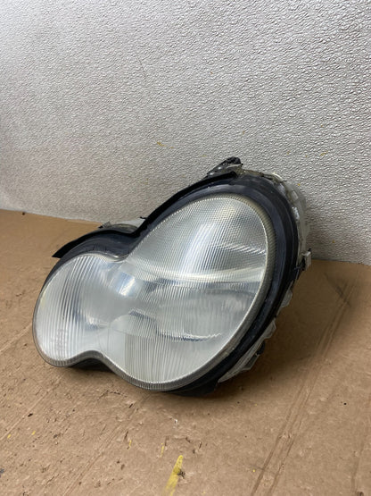 2001-2004 Mercedes-Benz C Class Halogen Left Driver Headlight Oem AA3431 DW1