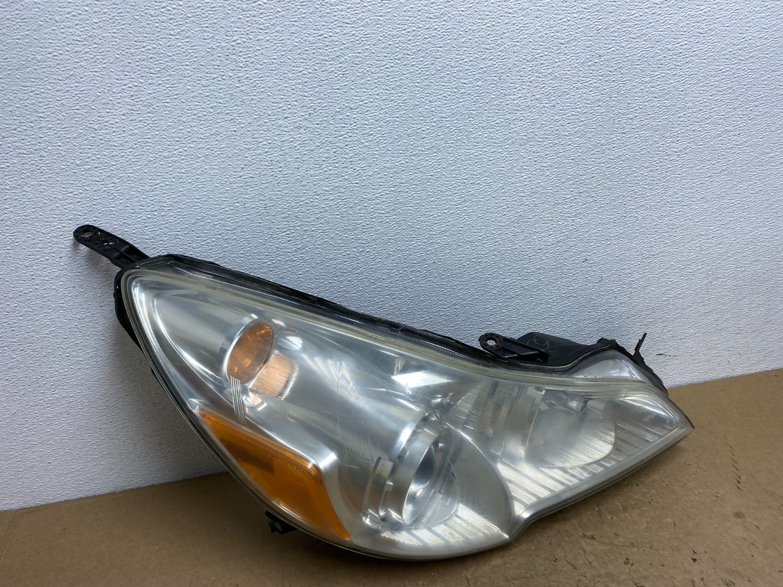 2010-2012 Subaru Legacy Outback Right Passenger Headlight Oem AC1504 DW2