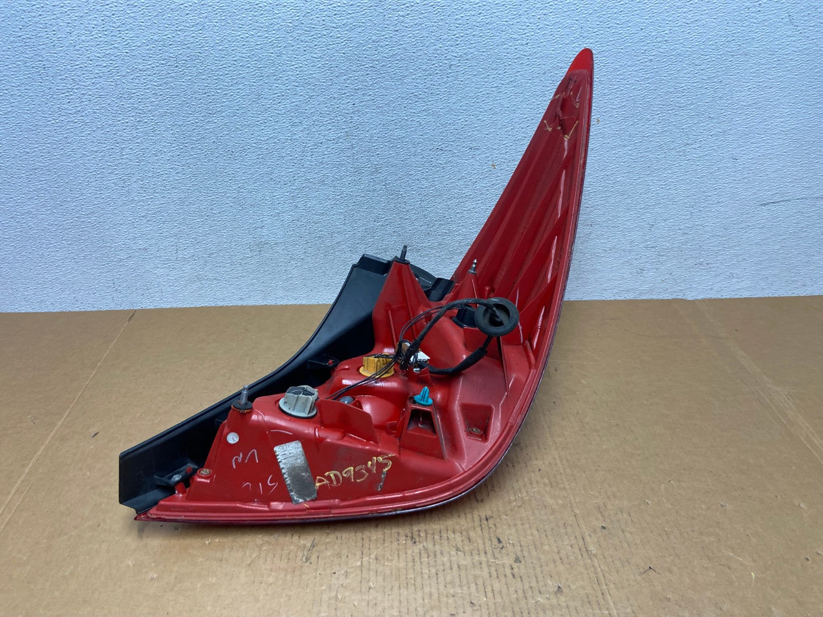 2007 - 2012 Nissan Versa Hatchback Left Driver Side Lh Tail Light AD9345 LK6