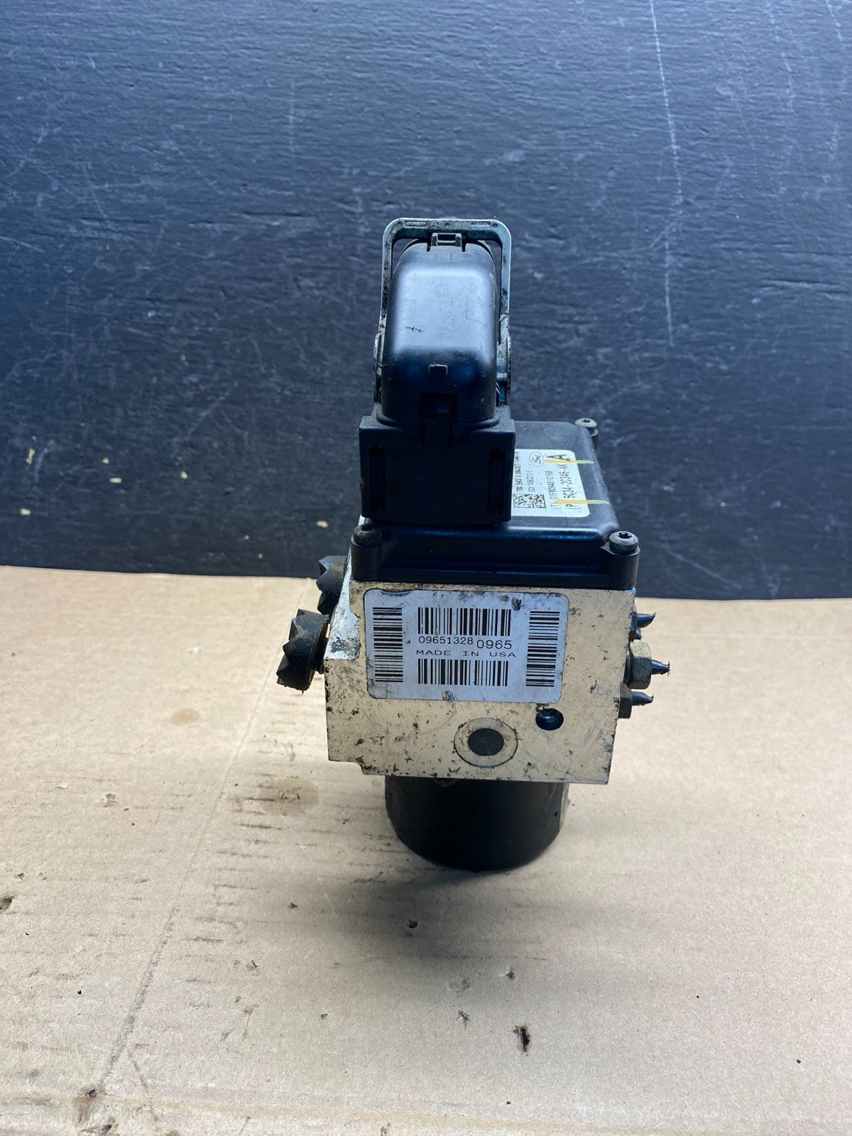 2005 2006 2007 Ford F250 F350 SD ABS Anti Lock Brake Pump Module ae9996 DG4