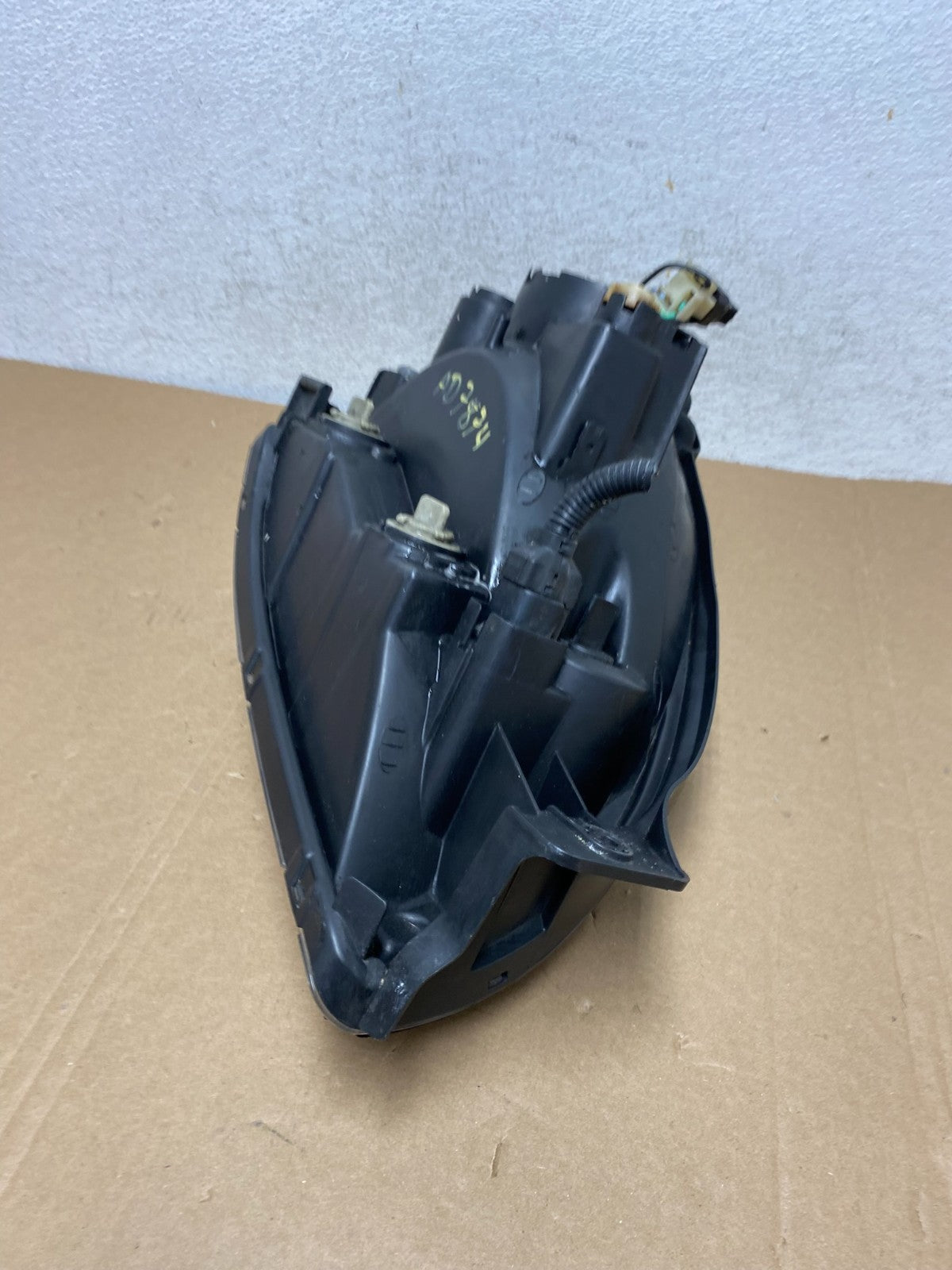 2005 to 2008 Hyundai Tucson Left Driver LH Side Headlight AD7874 DW7
