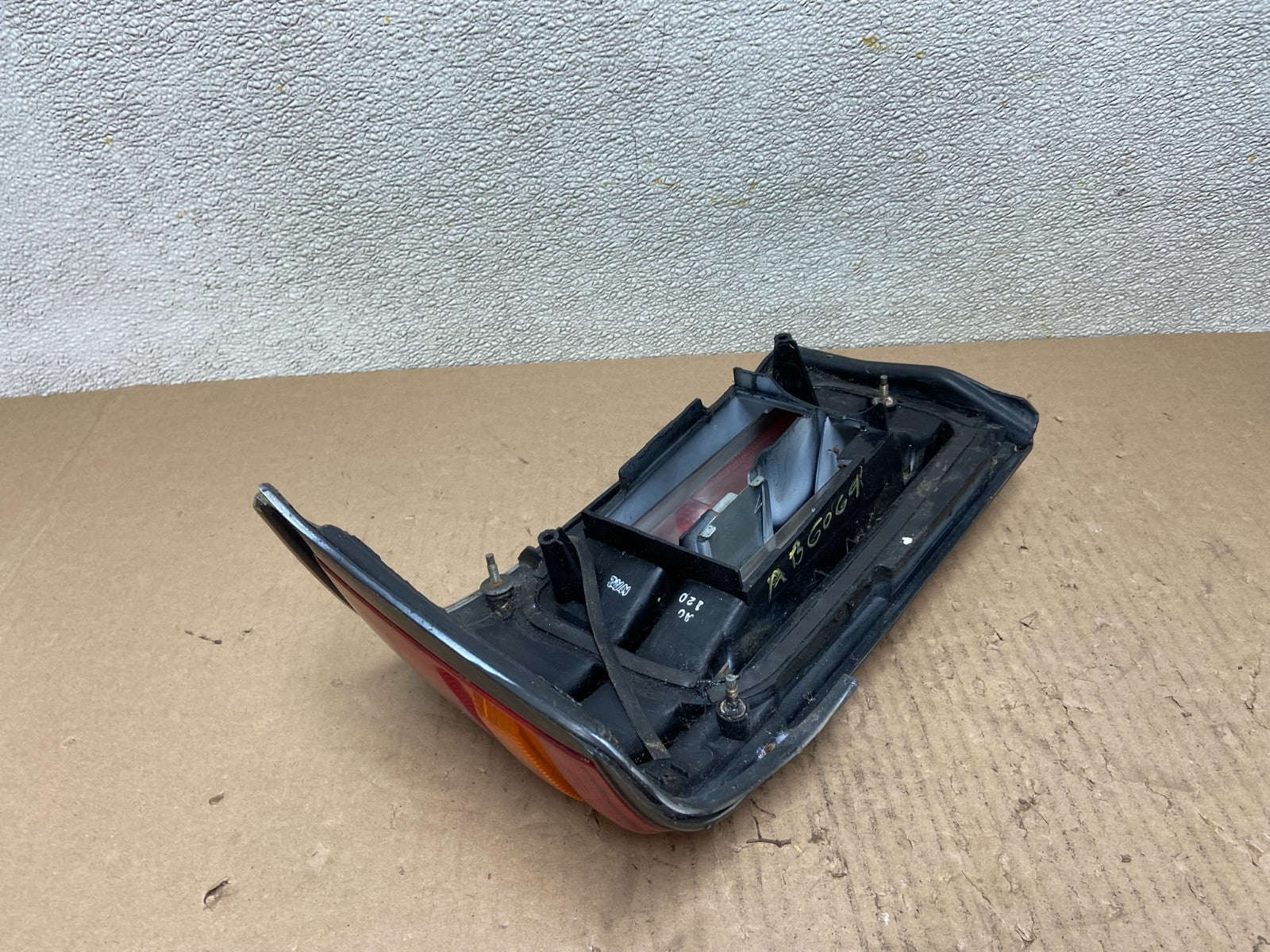1987 - 1991 Toyota Camry Right Passenger Tail Light Oem AB6069 DG6