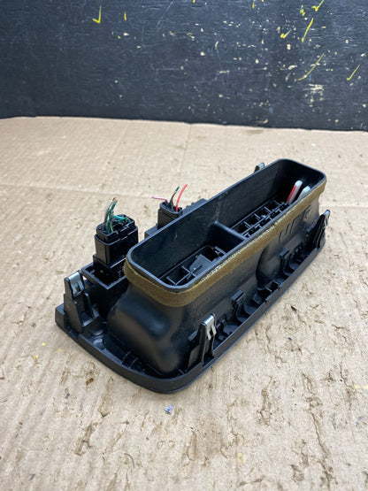 1997 to 2001 Lexus ES330 ES300 Front Center Side Air Vent Y8012  DG4