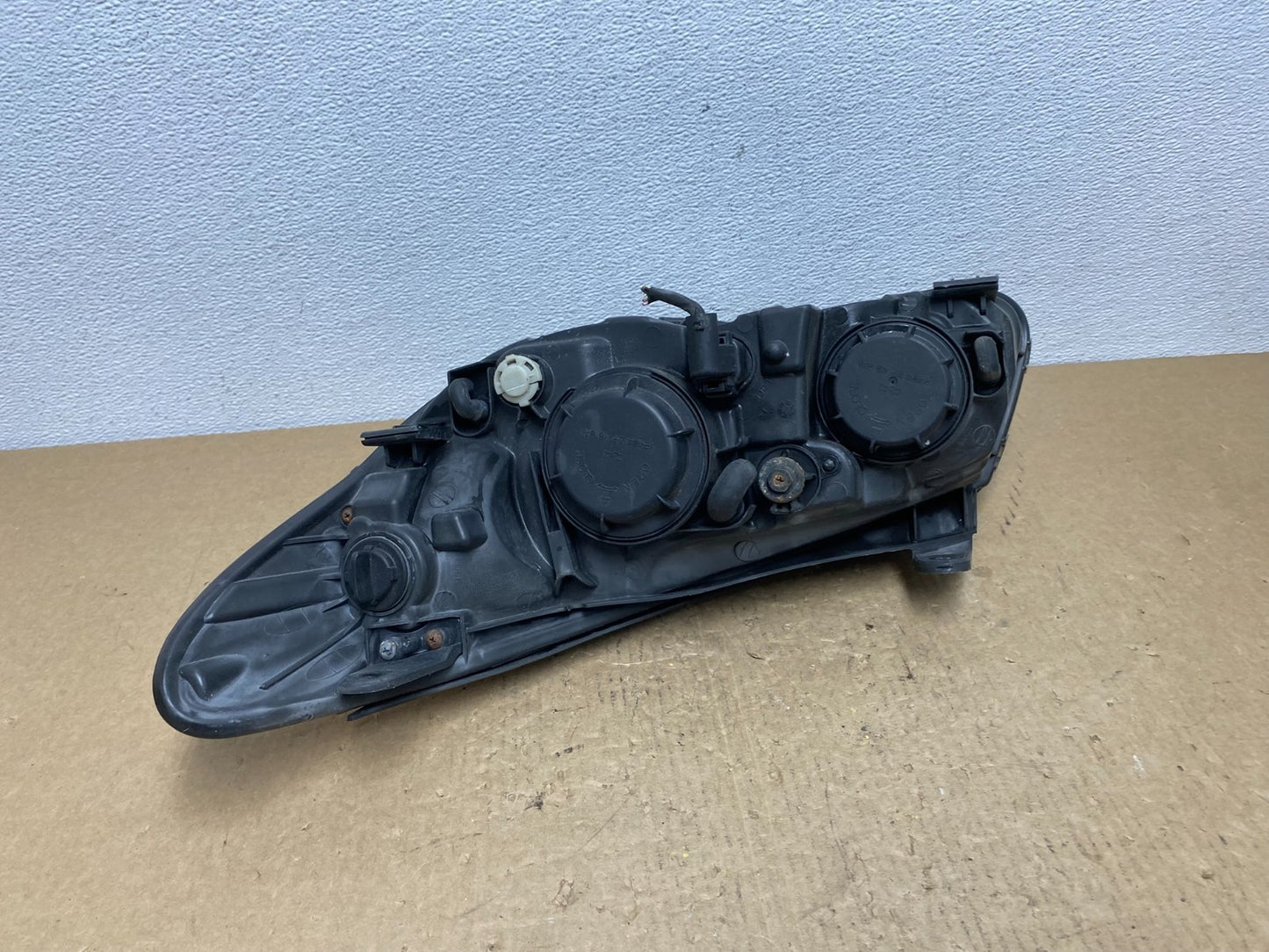 2007 2008 2009 2010 Hyundai Elantra Right Passenger Side Headlight AC1400 DW5