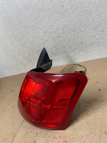 2014 to 2018 Ford Taurus Interceptor Right Passenger RH Tail Light AG5425 LK2