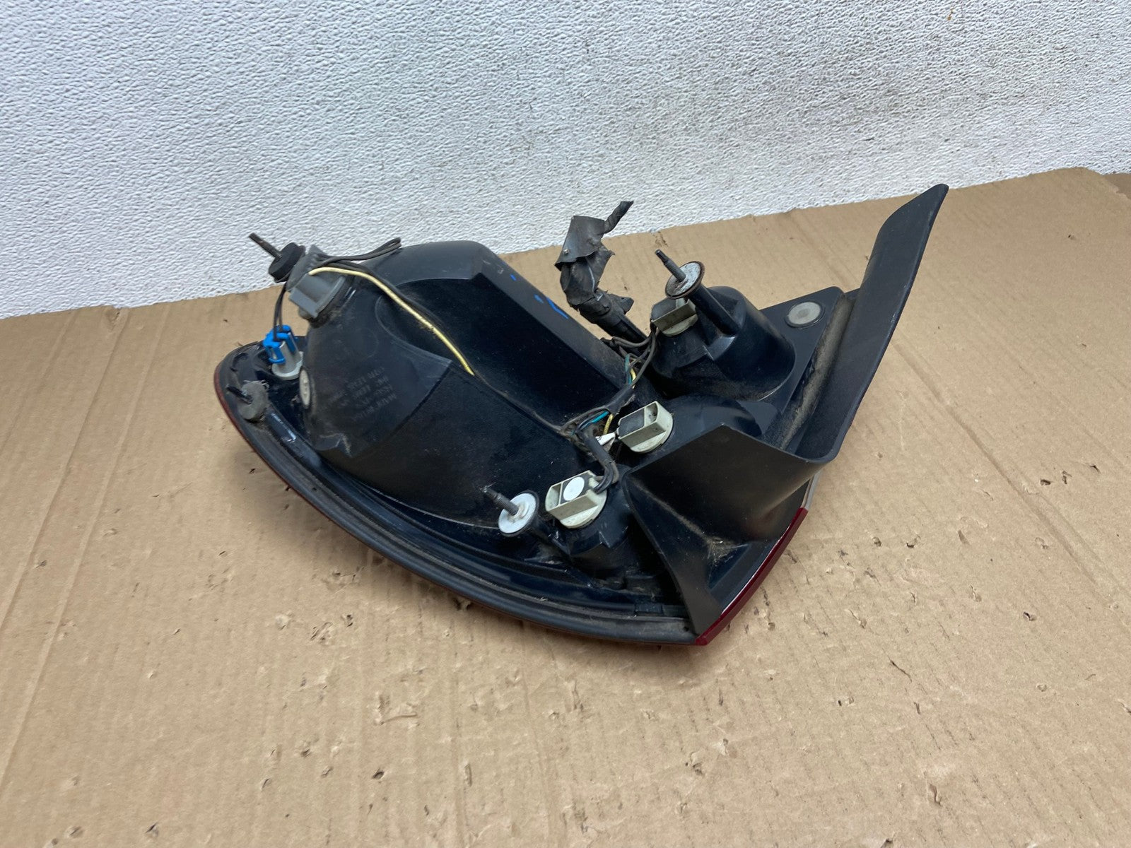2005 to 2009 Buick Lacrosse Left Driver LH Side Tail Light AE8993 LK5
