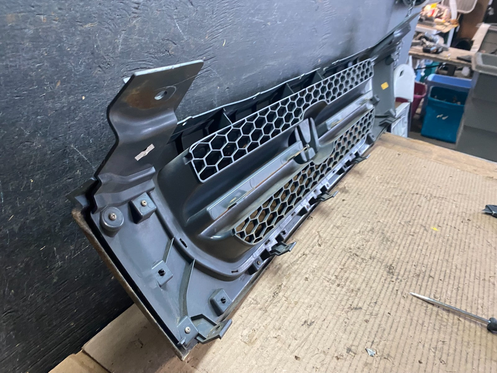 2003 2004 2005 Honda Pilot Front Upper Grill Grille Oem S5775 DG6