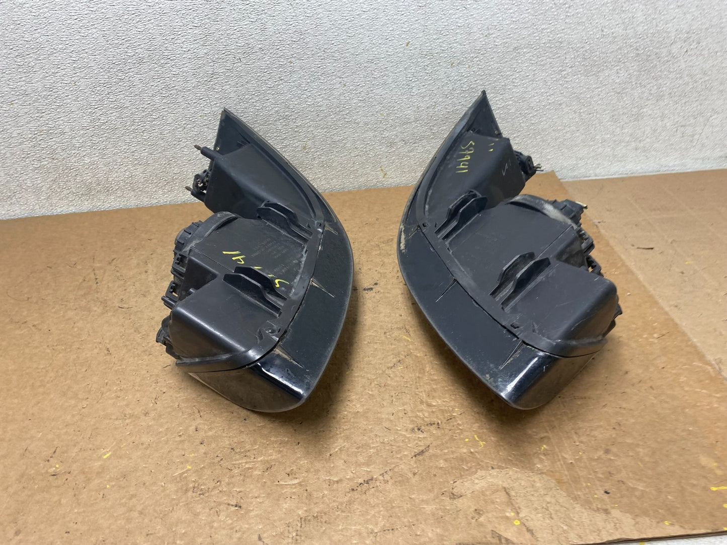 1999 to 2004 Ford Mustang Left+Right Set Side Headlights S7941 DW12
