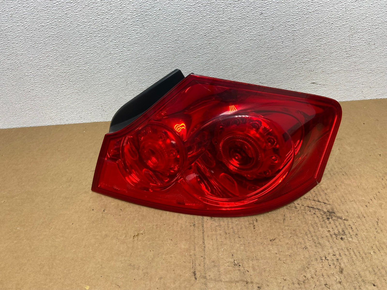 2007 to 2013 Infiniti G35 G37 Sedan Right Passenger Rh Tail Light AC3080 LK0