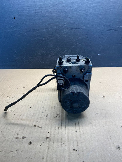 2002 to 2005 BMW X5 ABS Anti-Lock Brake Pump Module OEM AC0988 DG2