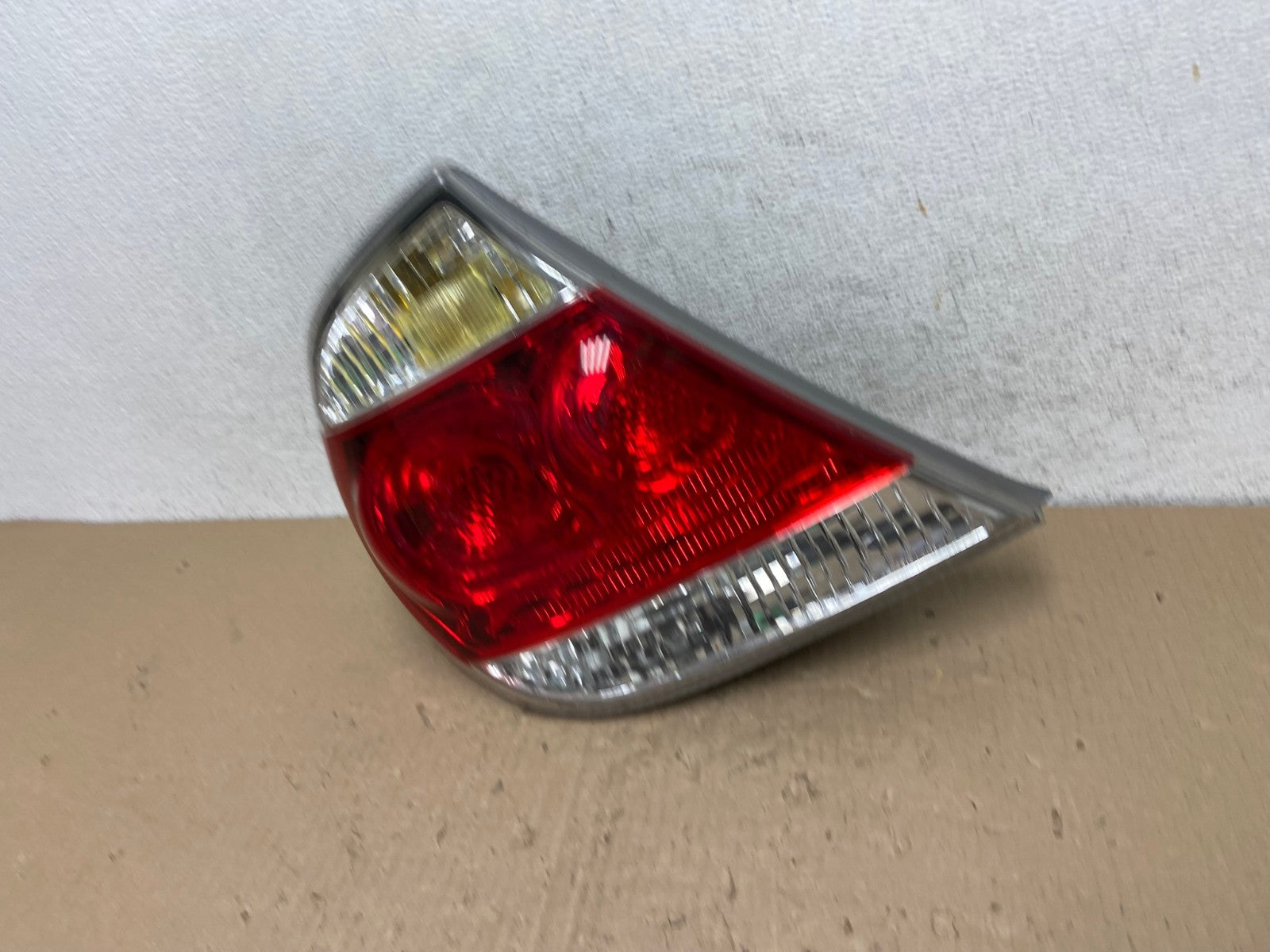 2005 to 2006 Toyota Camry Tail Light Left Driver Lh Side AE9742 LK1