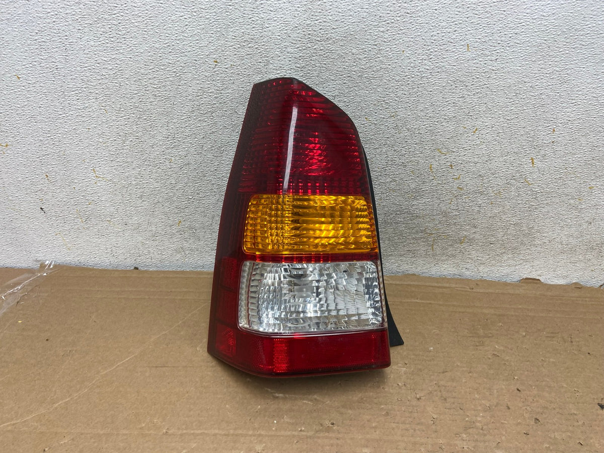 2001 2002 2003 2004 Mazda Tribute Left Driver Lh Side Tail Light AH8438 LK0