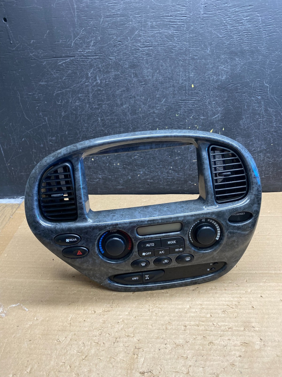 2001 to 2004 Toyota Sequoia AC Temp Heater Climate Control Bezel AG8402 DG0