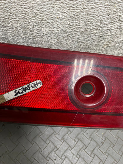 1997 1998 1999 Mercury Grand Marquis Trunk Lid Center Tail Light C6033 PS4