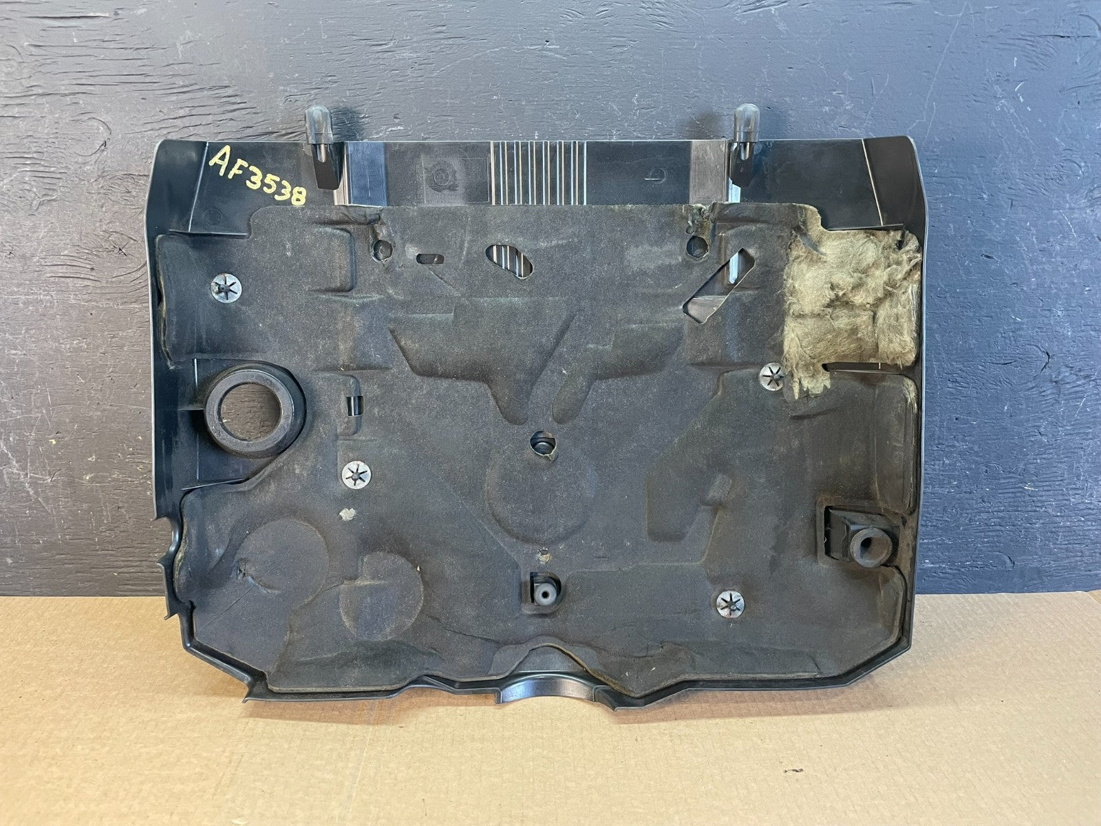 2008 to 2012 Cadillac CTS 3.6L Plastic Engine Cover Shield AF3538 DG5