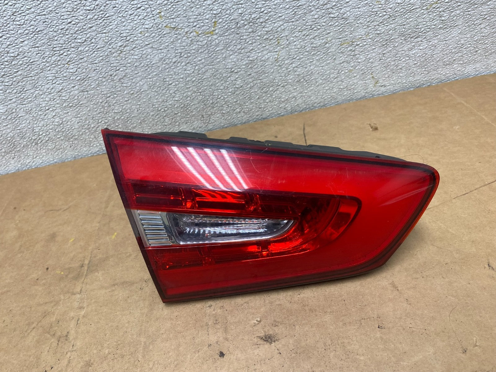 2014 to 2016 Kia Cadenza Left Driver LH Side LED Inner Tail Light OEM X3847 DW0