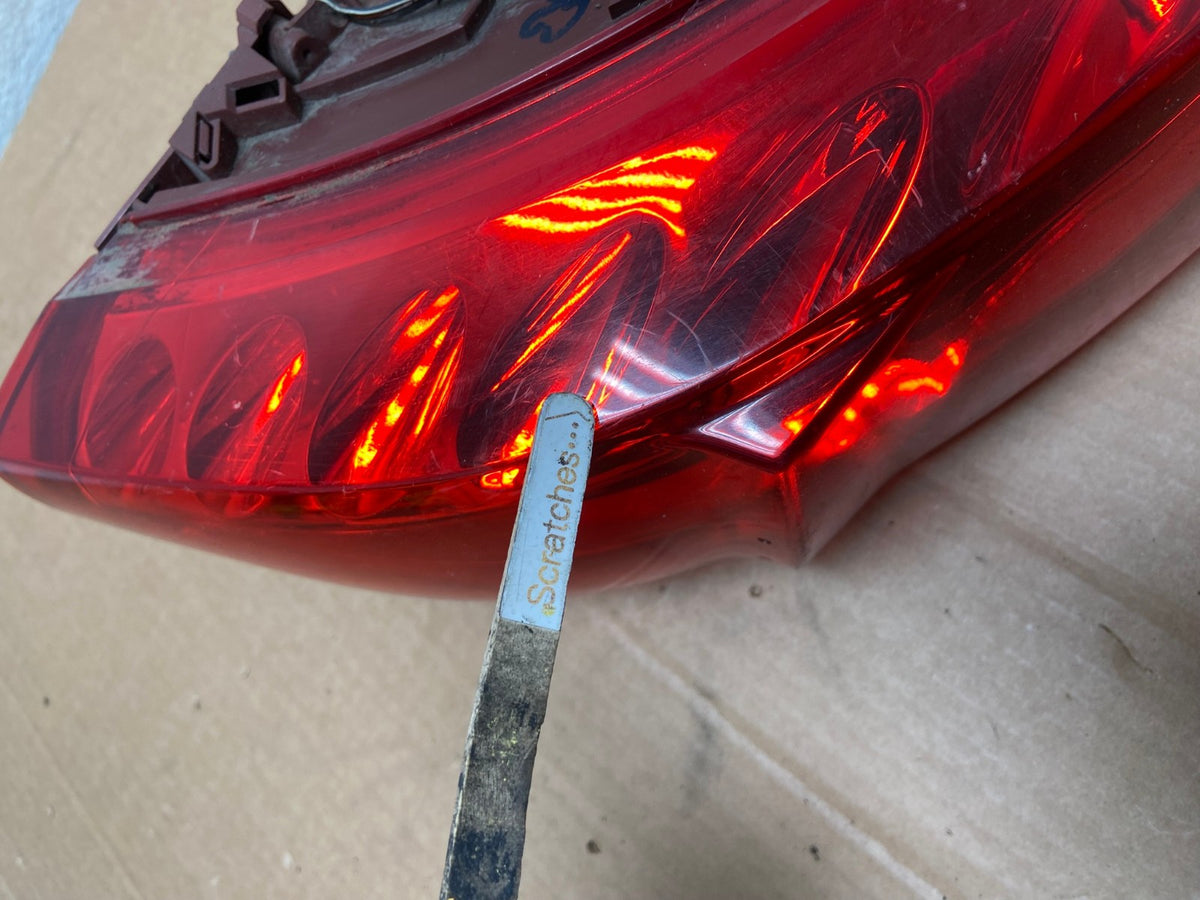 2009-2017 Infiniti FX35 FX50 QX70 Right Passenger RH Tail Light AI8363 LK3