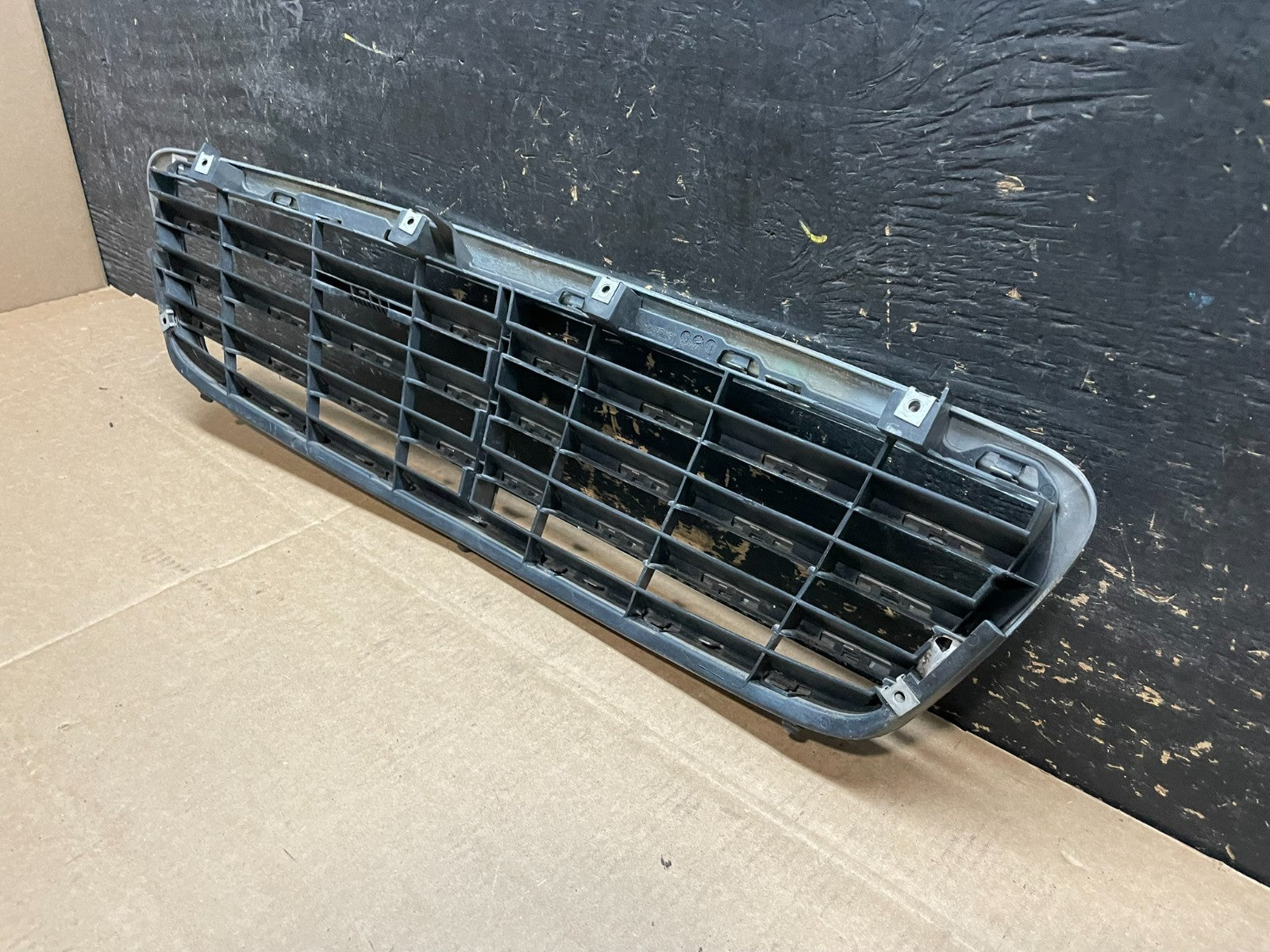 2001 to 2007 Mercedes C-Class Front Upper Grill Grille OEM Y9340 DG6