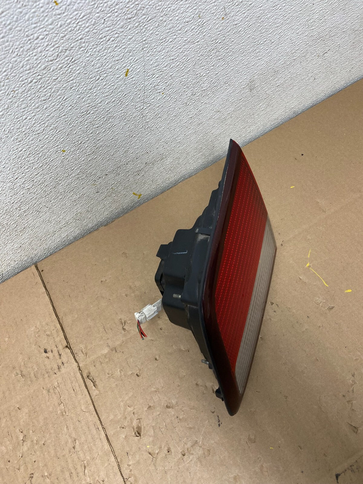 1997 1998 1999 Nissan Maxima Right Passenger RH Inner Tail Light Oem M4832 DW3