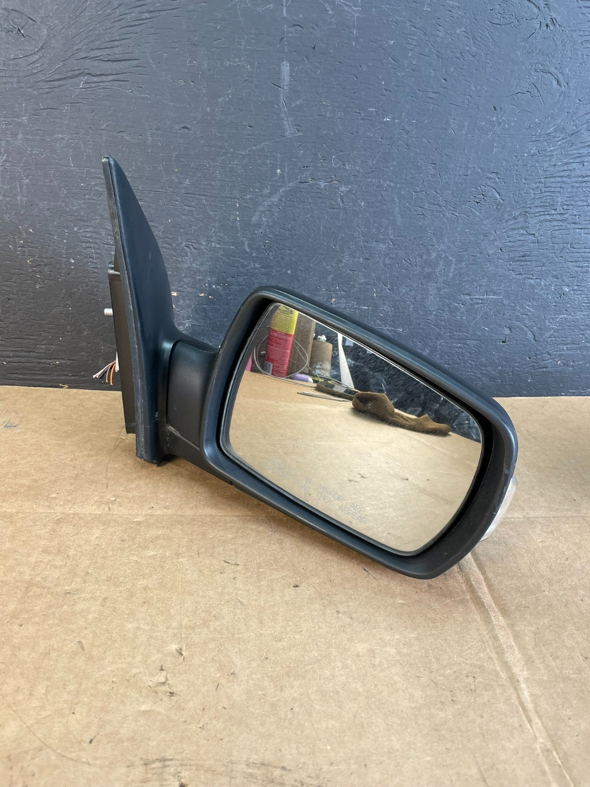 2011 to 2014 Kia Sedona Right Passenger RH Side Door Mirror AE0928 DW2