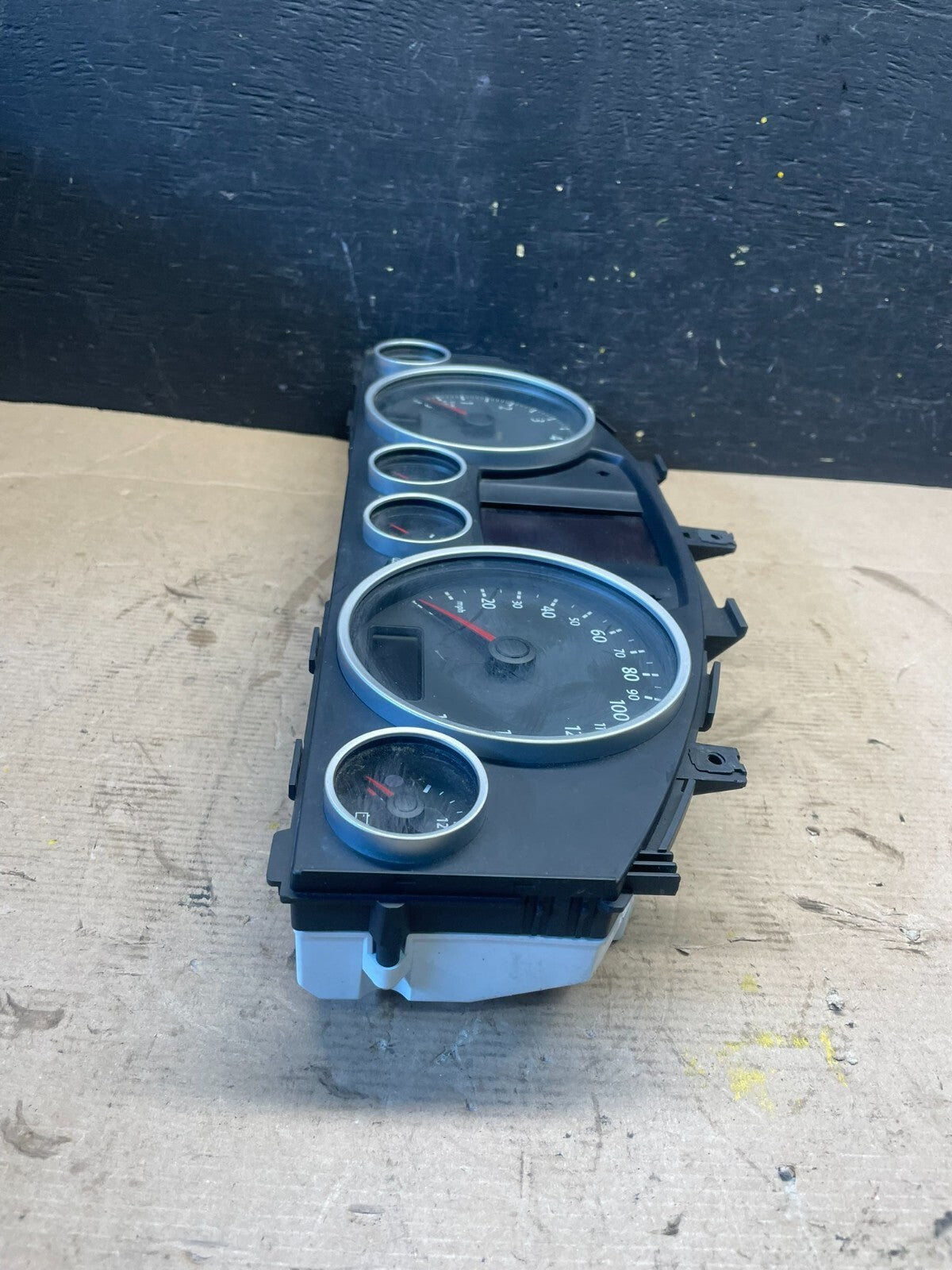 2007 to 2008 Volkswagen Touareg Dashboard Speedometer Cluster Gauge n7443 DG2