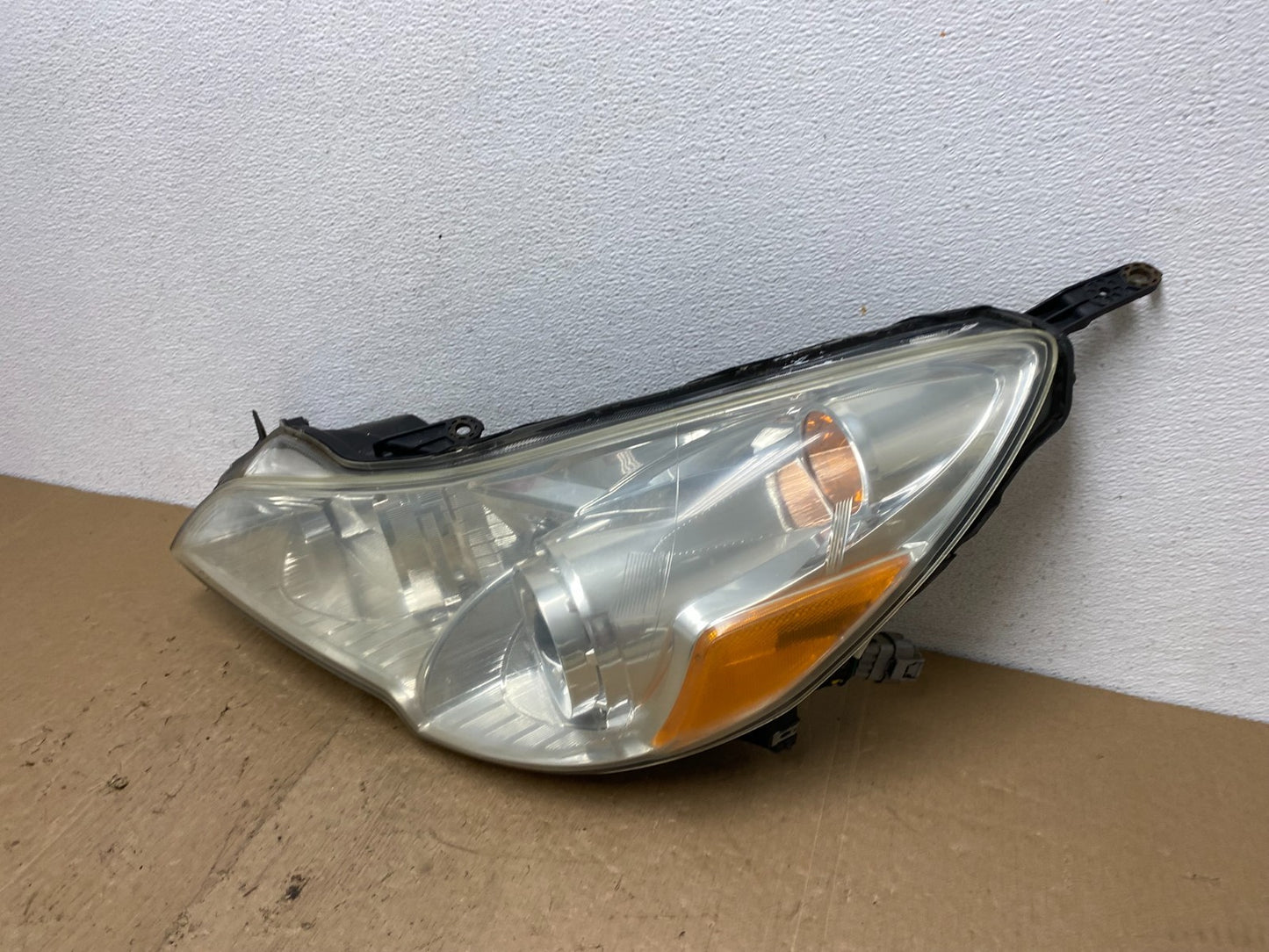 2010 2011 2012 Subaru Legacy Outback Left Driver Halogen Headlight AC6017 DW1