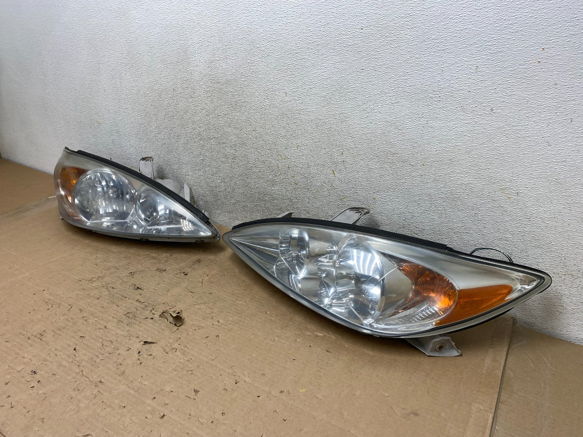 2002 2003 2004 Toyota Camry Left+Right Set Side Halogen Headlights AI1084 DW1
