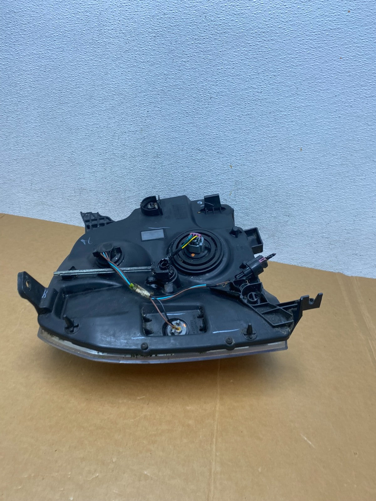 2007-2014 GMC Yukon Halogen Headlight Left Driver LH Side AD8902 DW9
