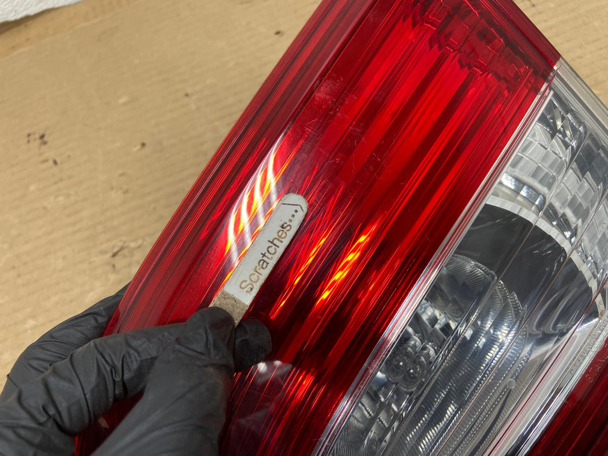 2011 - 2017 Nissan Quest Right Passenger Rh Side Inner Tail Light AH0600 LK3