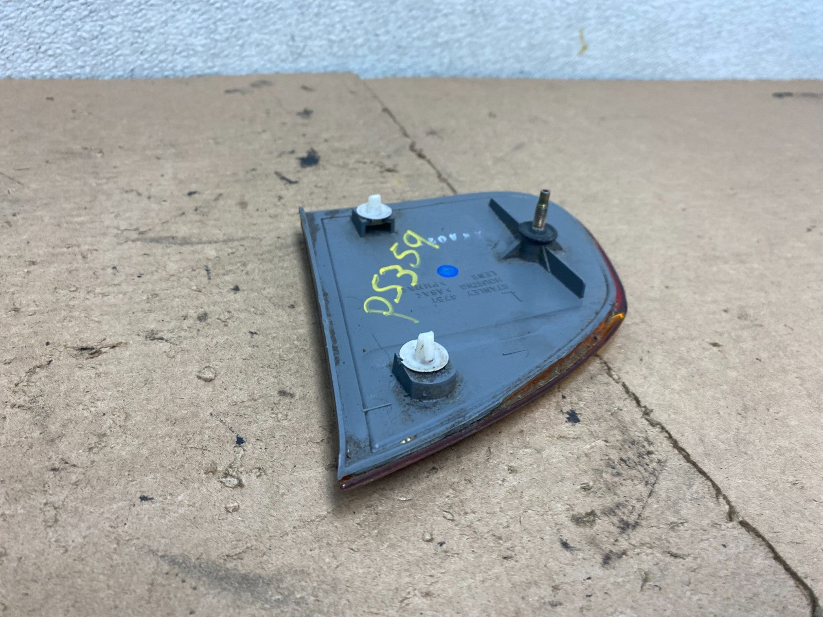 1998 to 2002 Chevrolet Prizm Left Driver LH Side Inner Tail Light OEM P5359 DW5