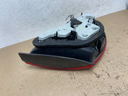2000 to 2004 Jaguar S-Type Right Passenger RH Side Tail Light AF7000 LK6