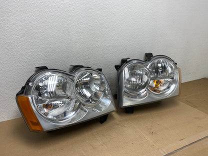 2005-2007 Jeep Grand Cherokee Left+Right Halogen Headlights DEPO AE6704 DW2