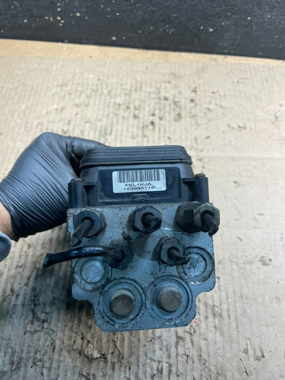 2004 2007 Ford E250 E350 Econoline Anti-Lock ABS Antilock Brake Pump u9120 DG4