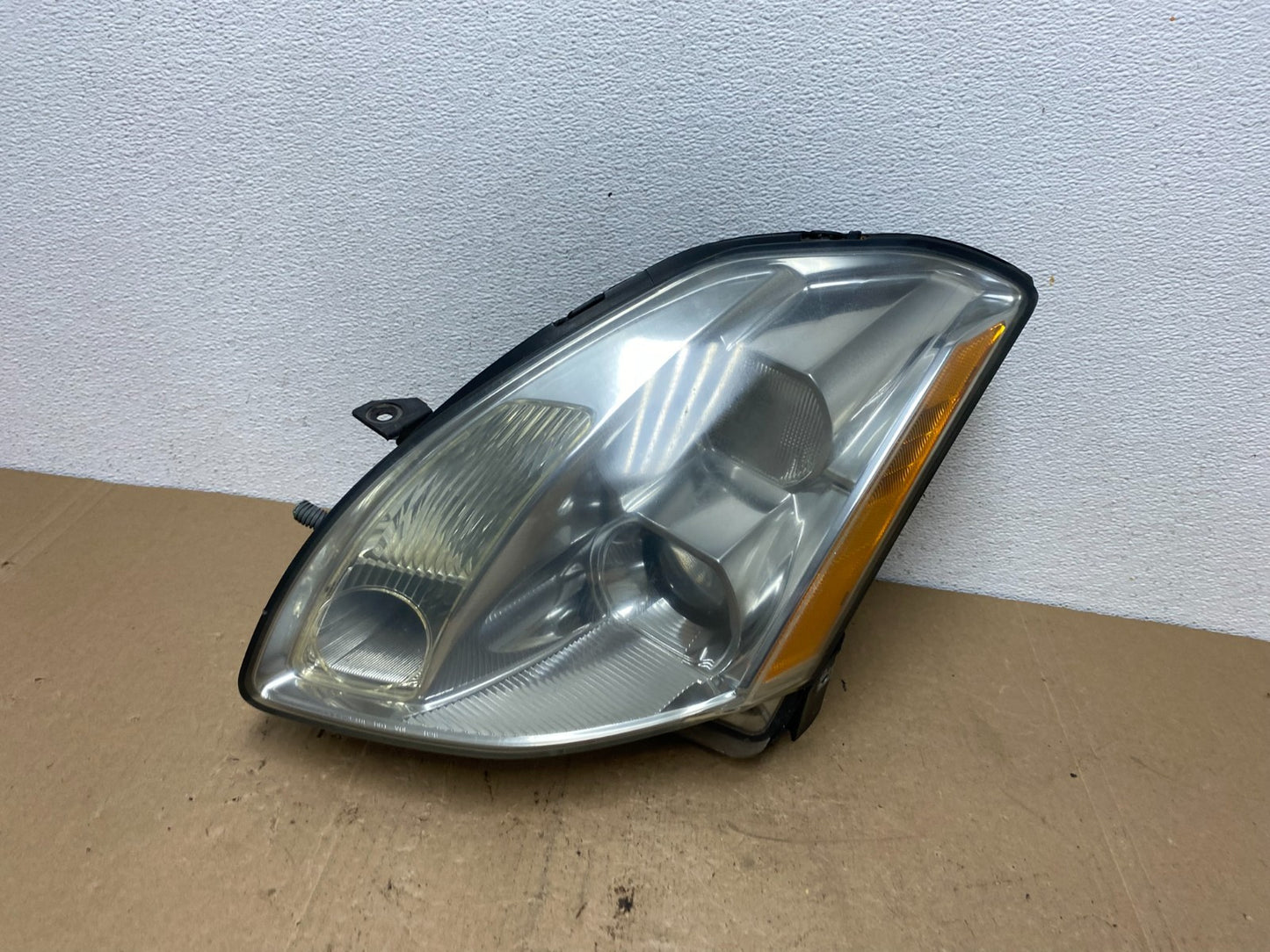 2004 to 2006 Nissan Maxima Left Driver Side Headlight Hid Xenon AC5853 DW0