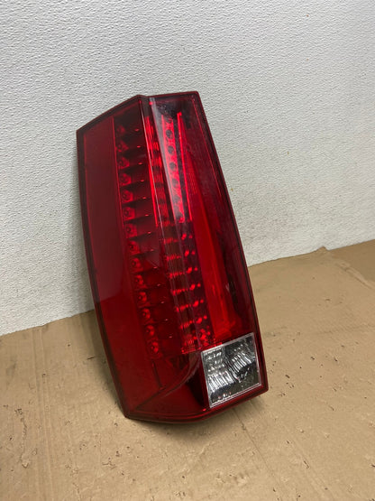 2007 to 2014 Cadillac Escalade Left Driver LH Side Tail Light AE9260 LK2