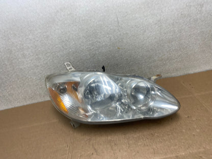 2005 to 2008 Toyota Corolla Right Passenger RH side Headlight Y8749 DW0