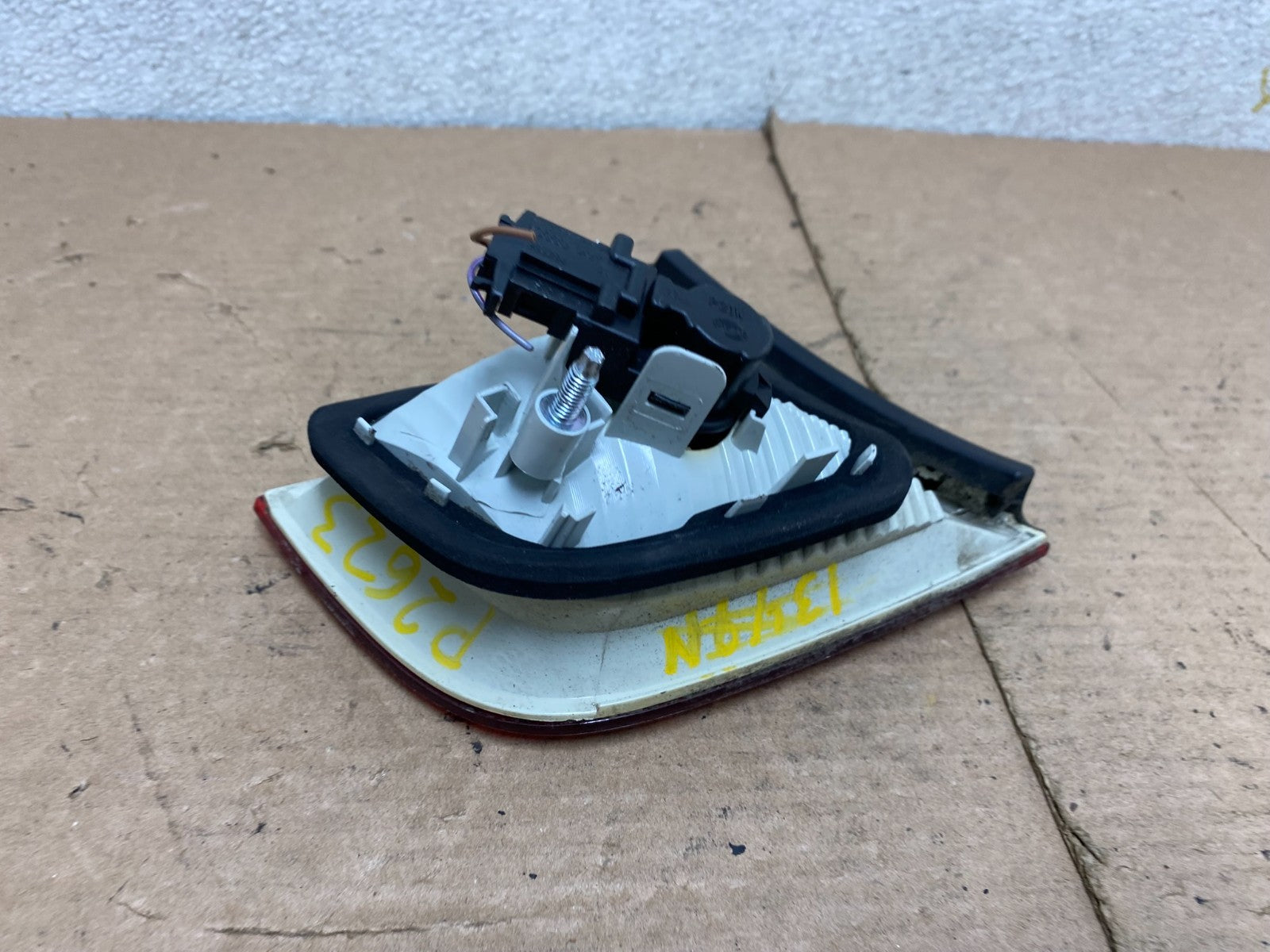 2004-2008 Audi A4 Sedan Right Passenger RH Side Inner Tail Light OEM P2623 DW4