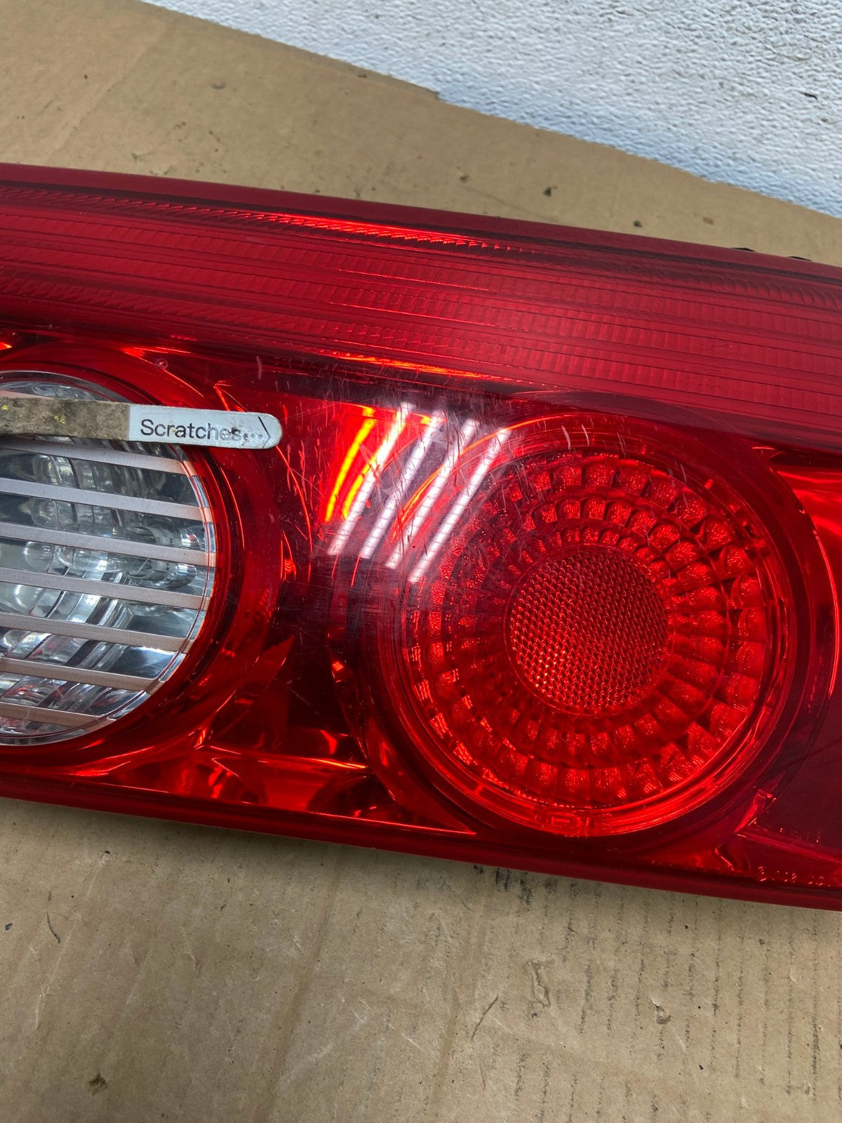 2006 to 2010 Toyota Sienna Right Passenger Rh Inner Tail Light AD0819 LK3
