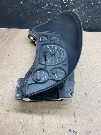 2004 to 2007 Chevrolet Express Speedometer Cluster Gauge OEM  AB5533 DG2