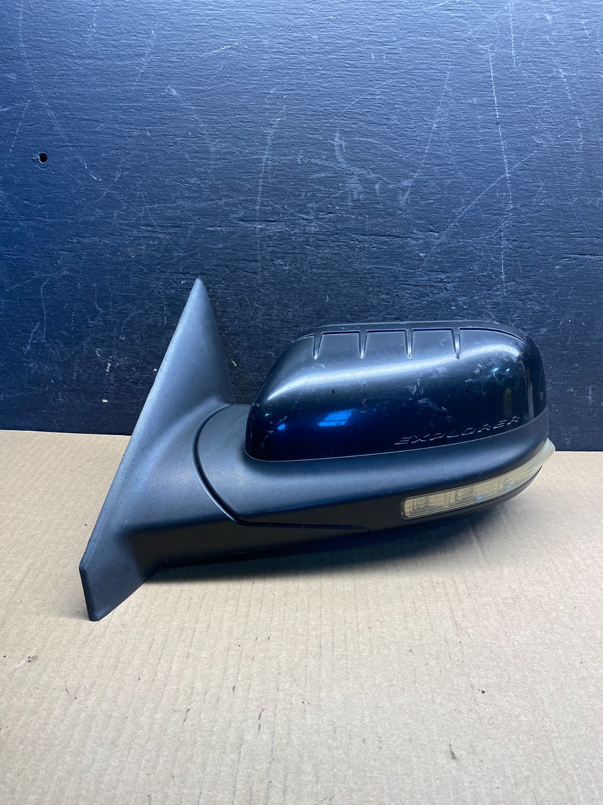 2015 - 2017 Ford Explorer Left Driver View Door Turn Signal Mirror AG3906 DW0