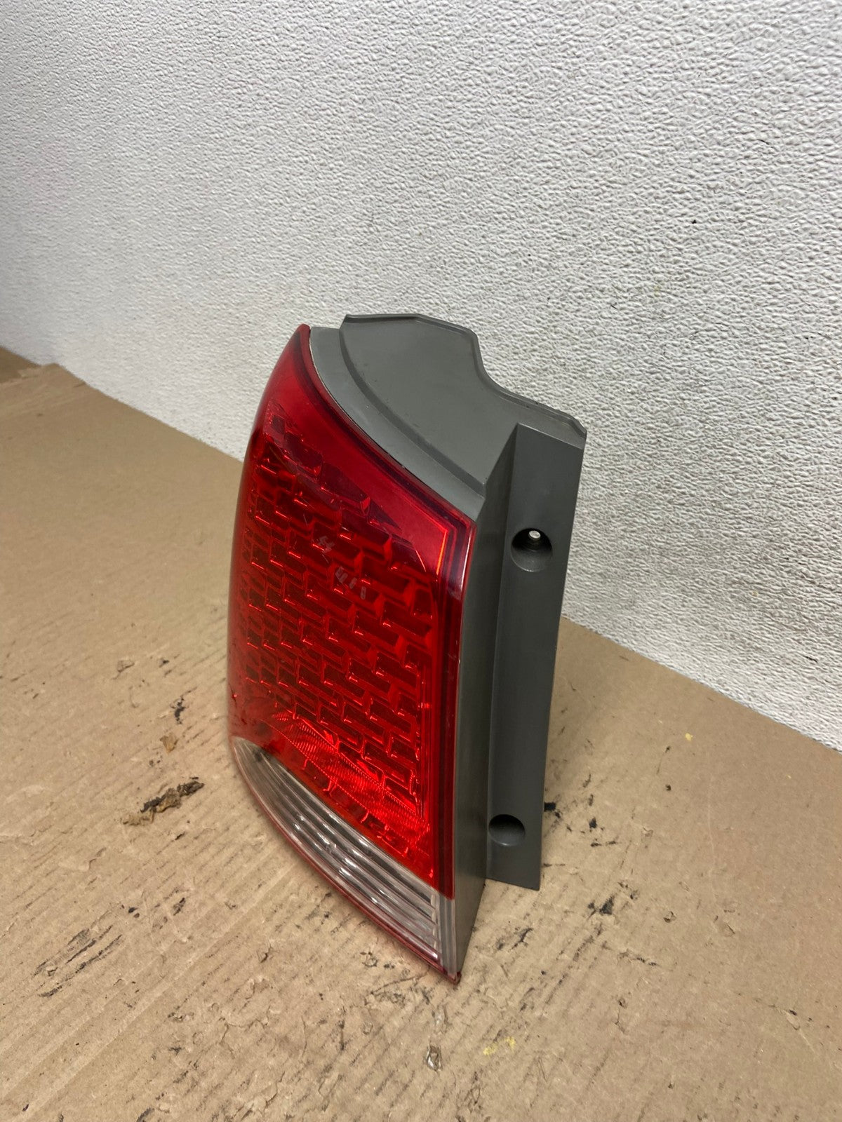 2010 2011 2012 Kia Sorento Left Driver LH Side Tail Light AF5937 LK1