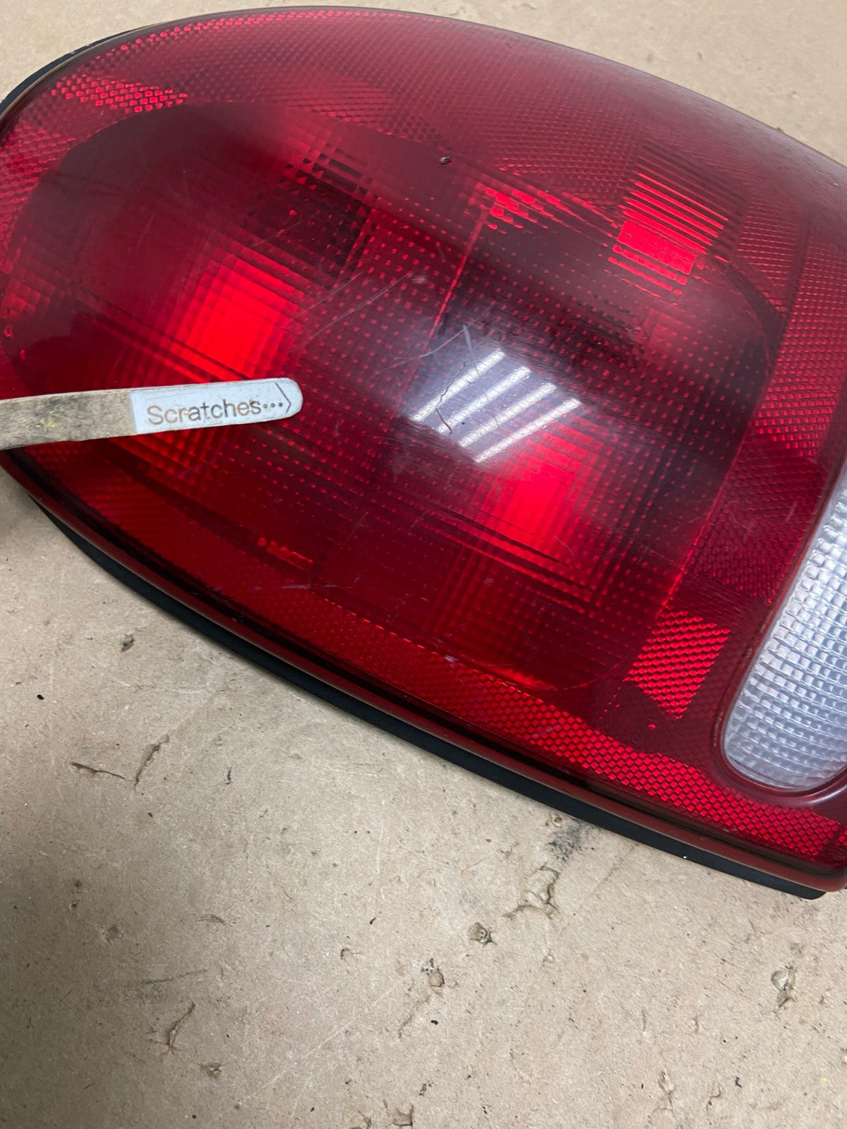 1998 to 2003 Dodge Durango Tail Light Right Passenger RH Side AG4465 LK3