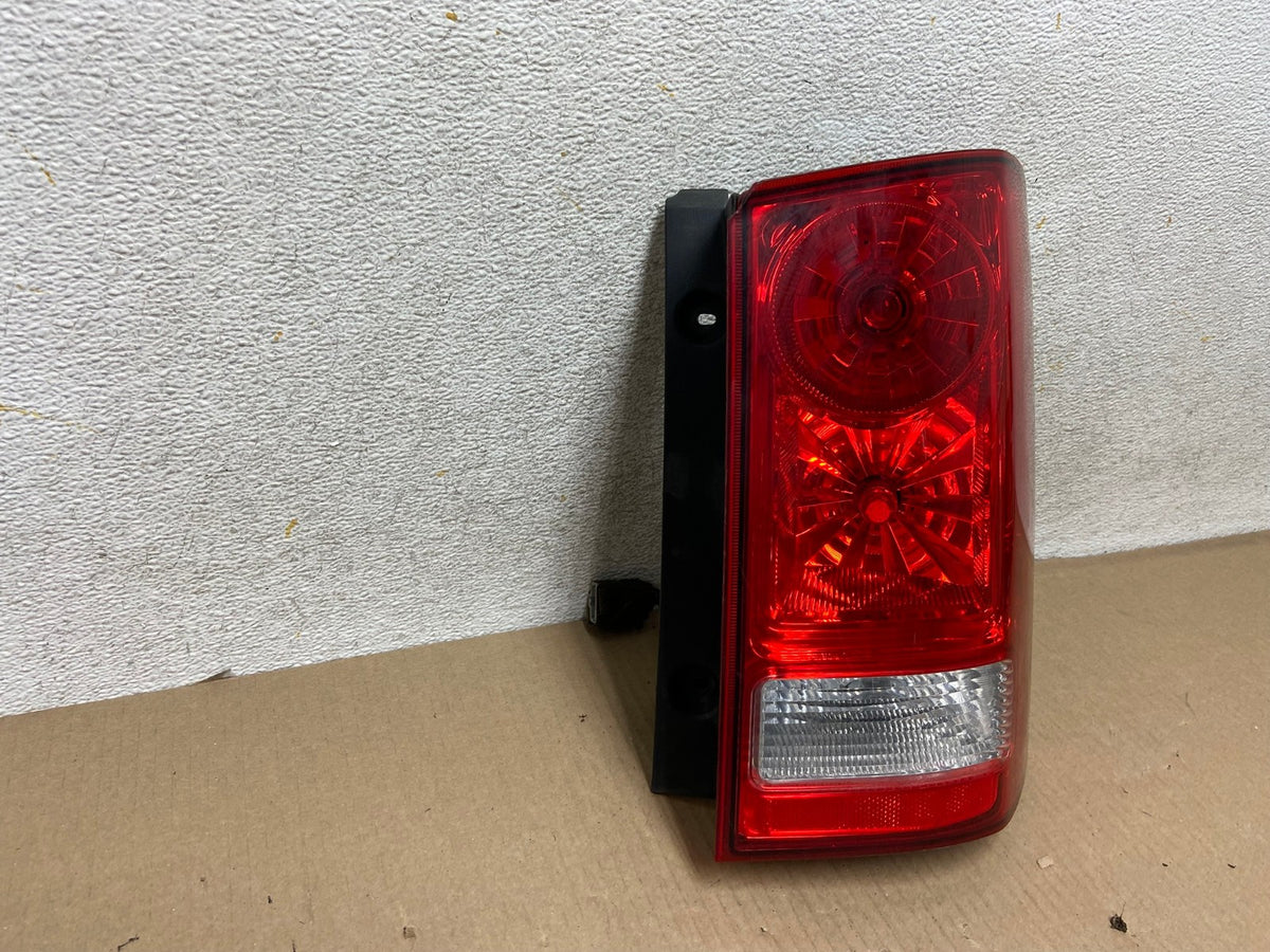 2009 to 2015 Honda Pilot Right Passenger Rh Side Tail light AH5699 LK1