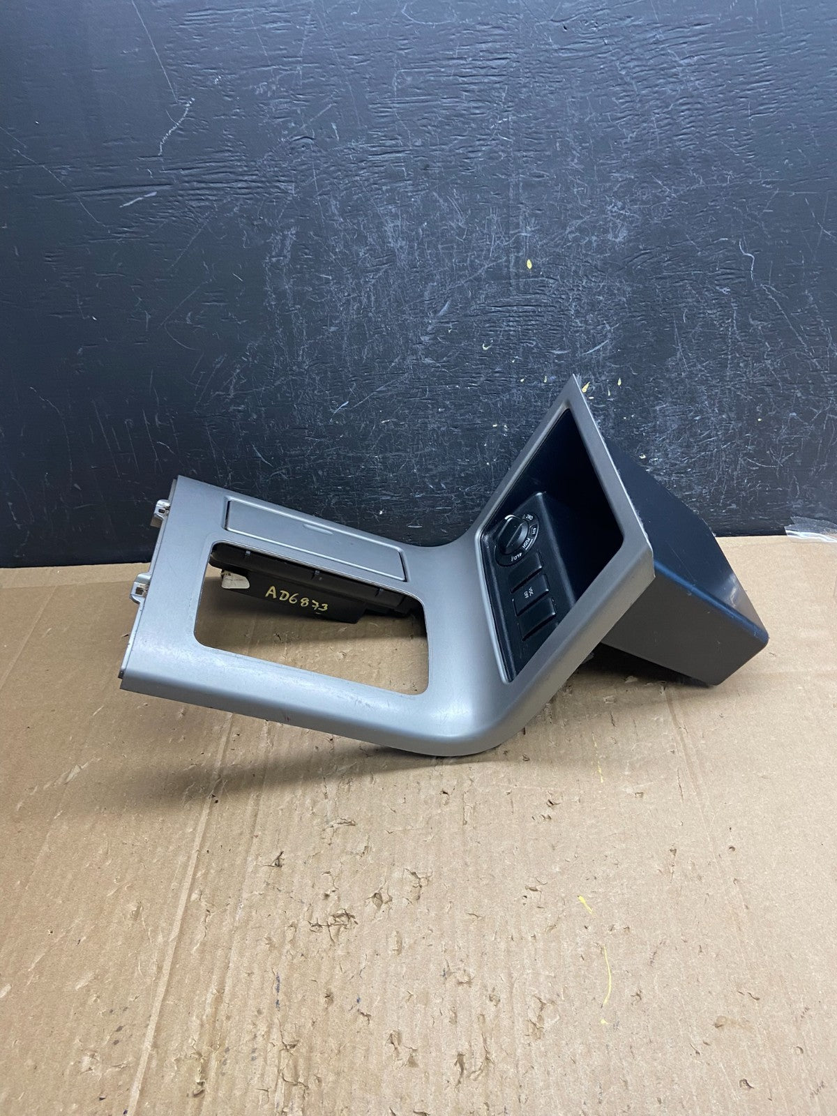 2005 to 2012 Nissan Pathfinder Shifter Trim Bezel Center Console ad6873 DG2